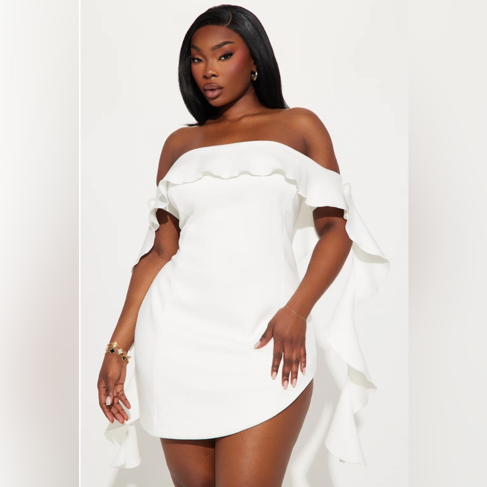 Fashion Nova Strapless White Dress